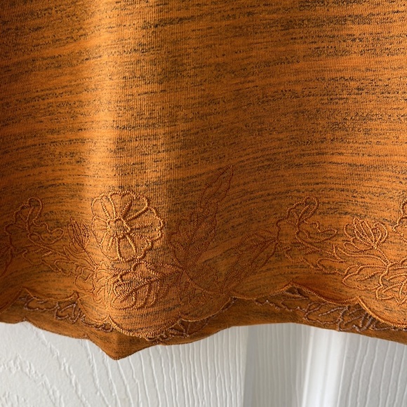 Mustard t-shirt - Picture 2 of 7